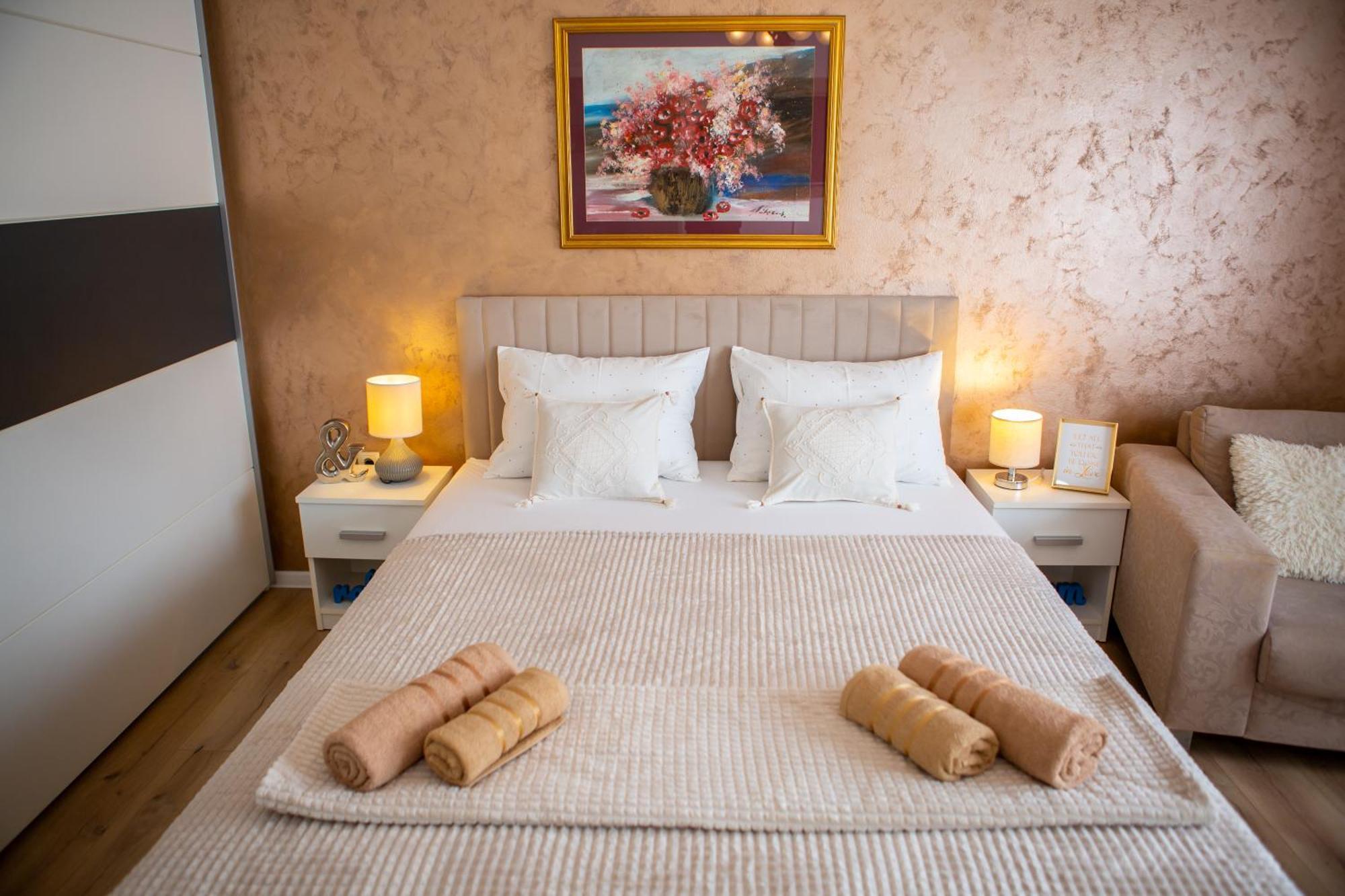 Apartman Hersek โมสตาร์ ภายนอก รูปภาพ