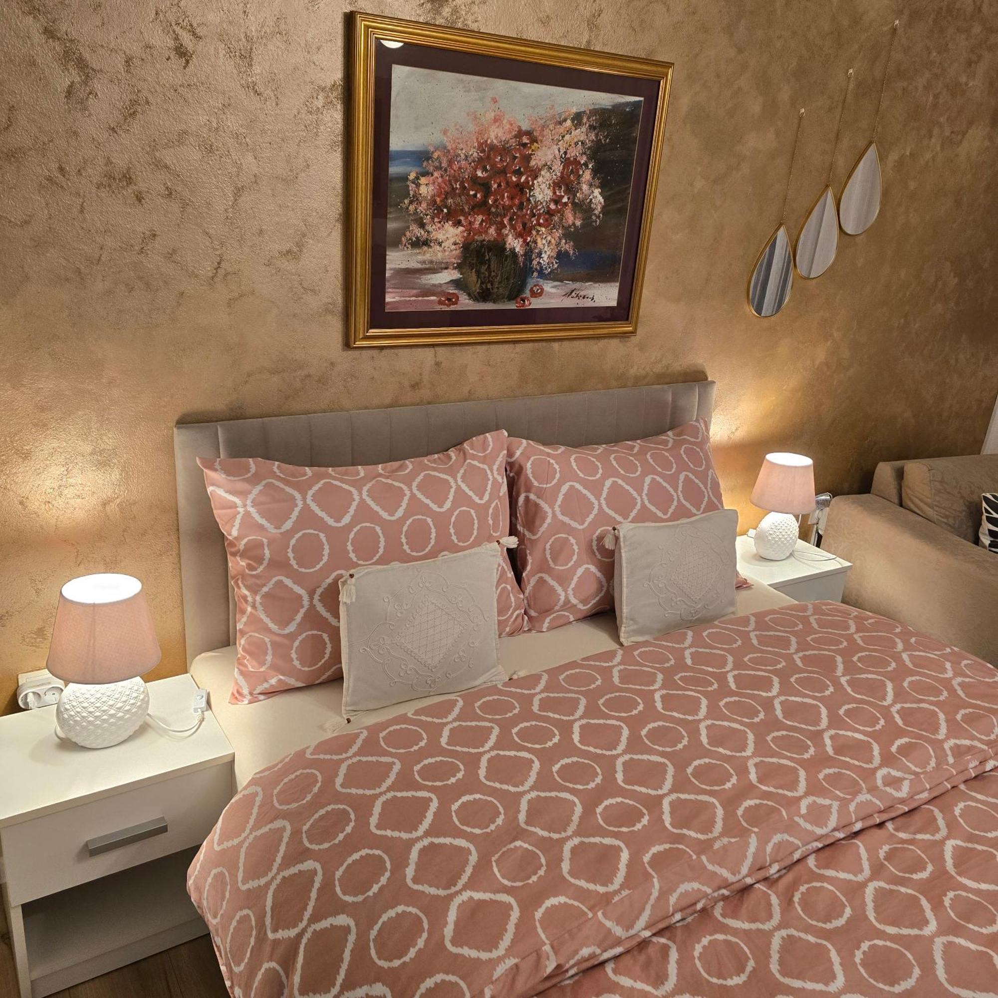 Apartman Hersek โมสตาร์ ภายนอก รูปภาพ