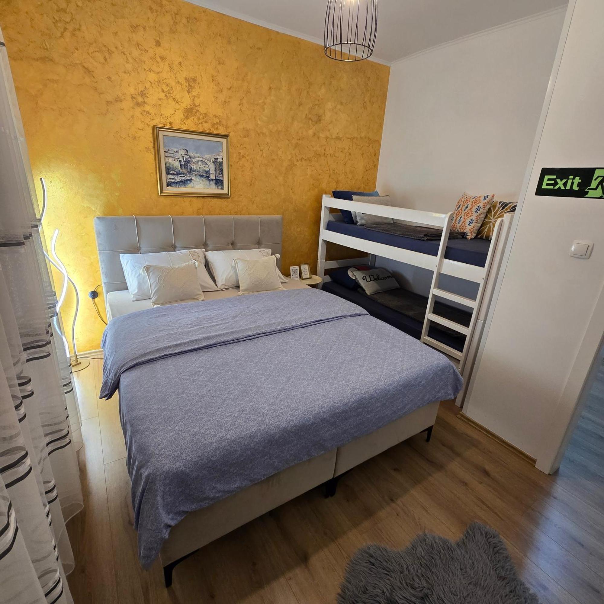 Apartman Hersek โมสตาร์ ภายนอก รูปภาพ